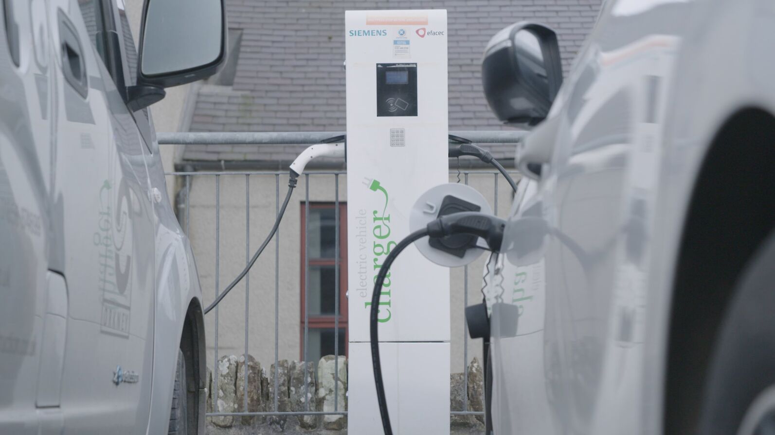 Electric vehicles recharging in Orkney