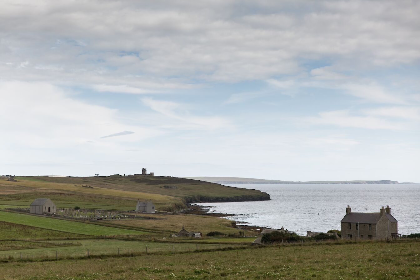 View along the southern coast of Flotta