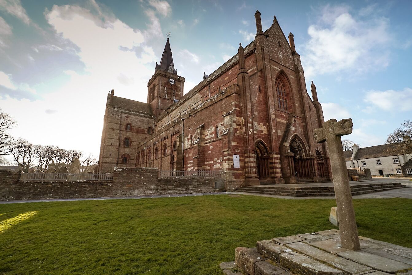 St Magnus Cathedral and the Mercat Cross