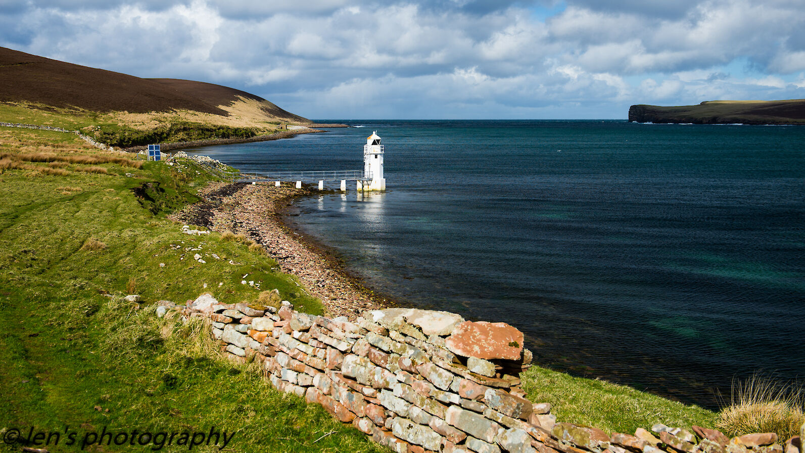Calfsound lighthouse, Eday - image by Len Garson